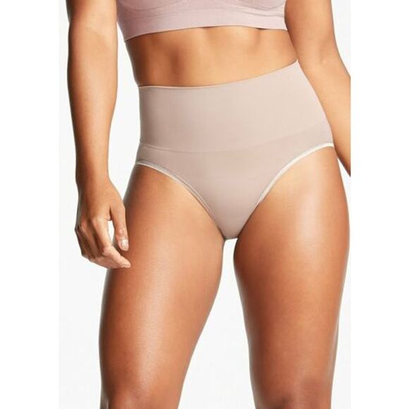 Yummie Women's Ultralight Seamless Brief Shapewear Color: Bark Size: M/L NEW - Picture 2 of 3